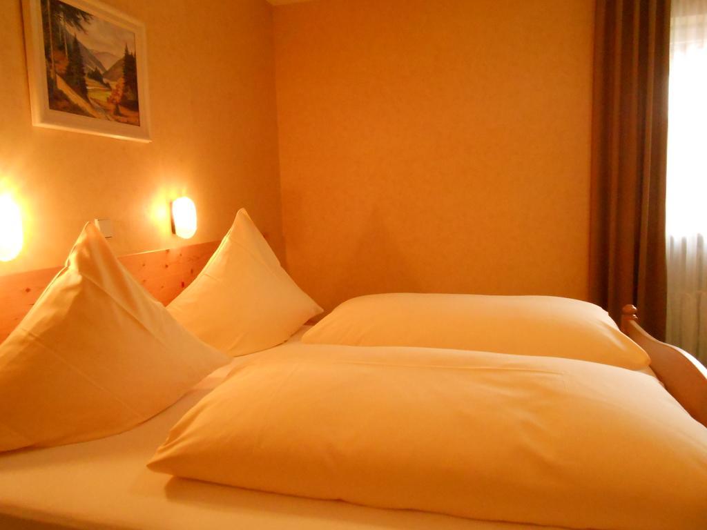 Landgasthof Schutzen Hotel Tengen ห้อง รูปภาพ