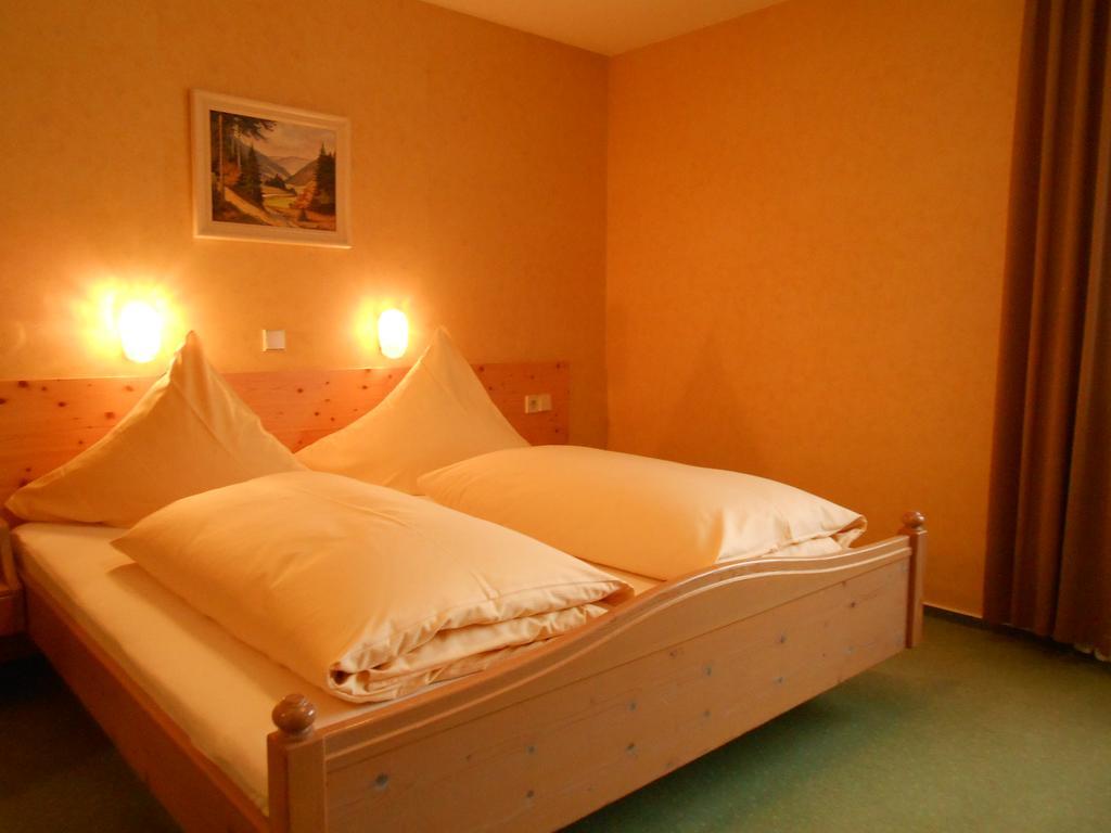 Landgasthof Schutzen Hotel Tengen ห้อง รูปภาพ