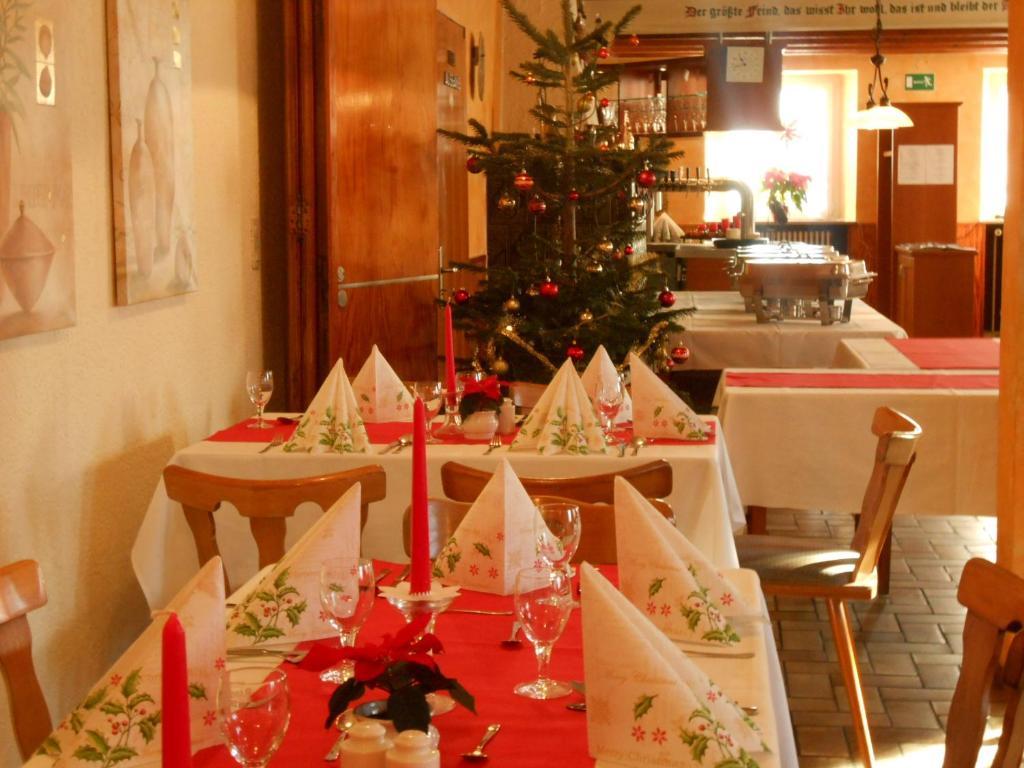 Landgasthof Schutzen Hotel Tengen ภายนอก รูปภาพ
