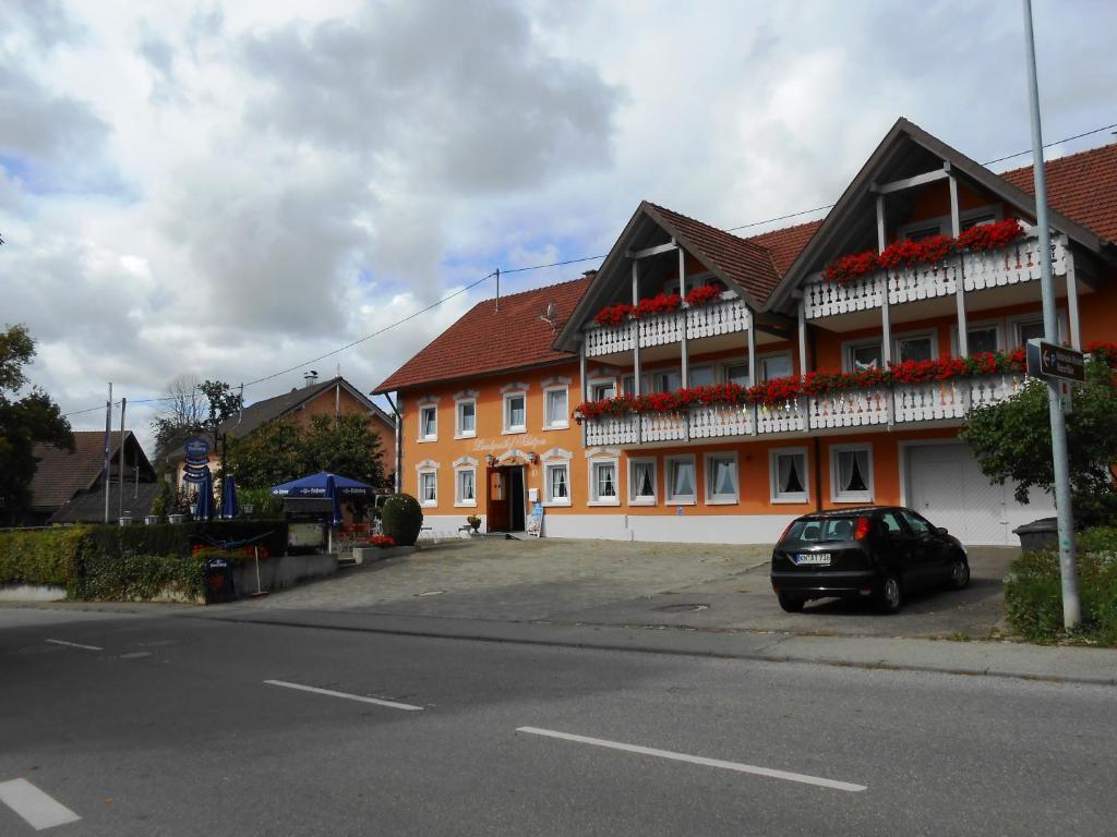 Landgasthof Schutzen Hotel Tengen ภายนอก รูปภาพ